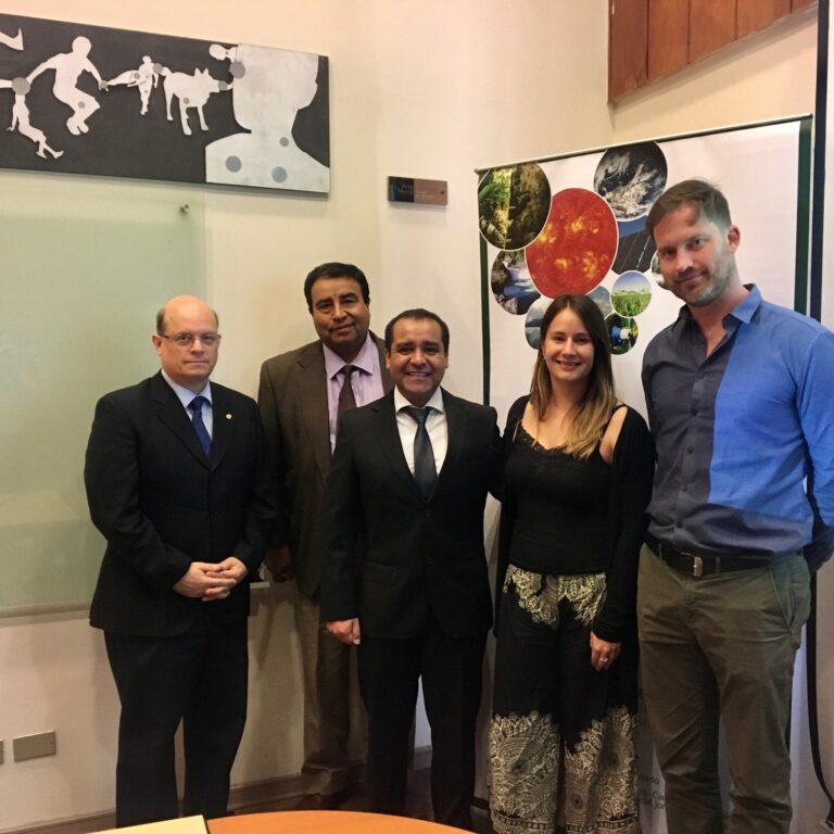 José Aqueveque se convierte en nuevo graduado del Magíster en Ingeniería de la Energía de la Pontificia Universidad Católica de Chile.