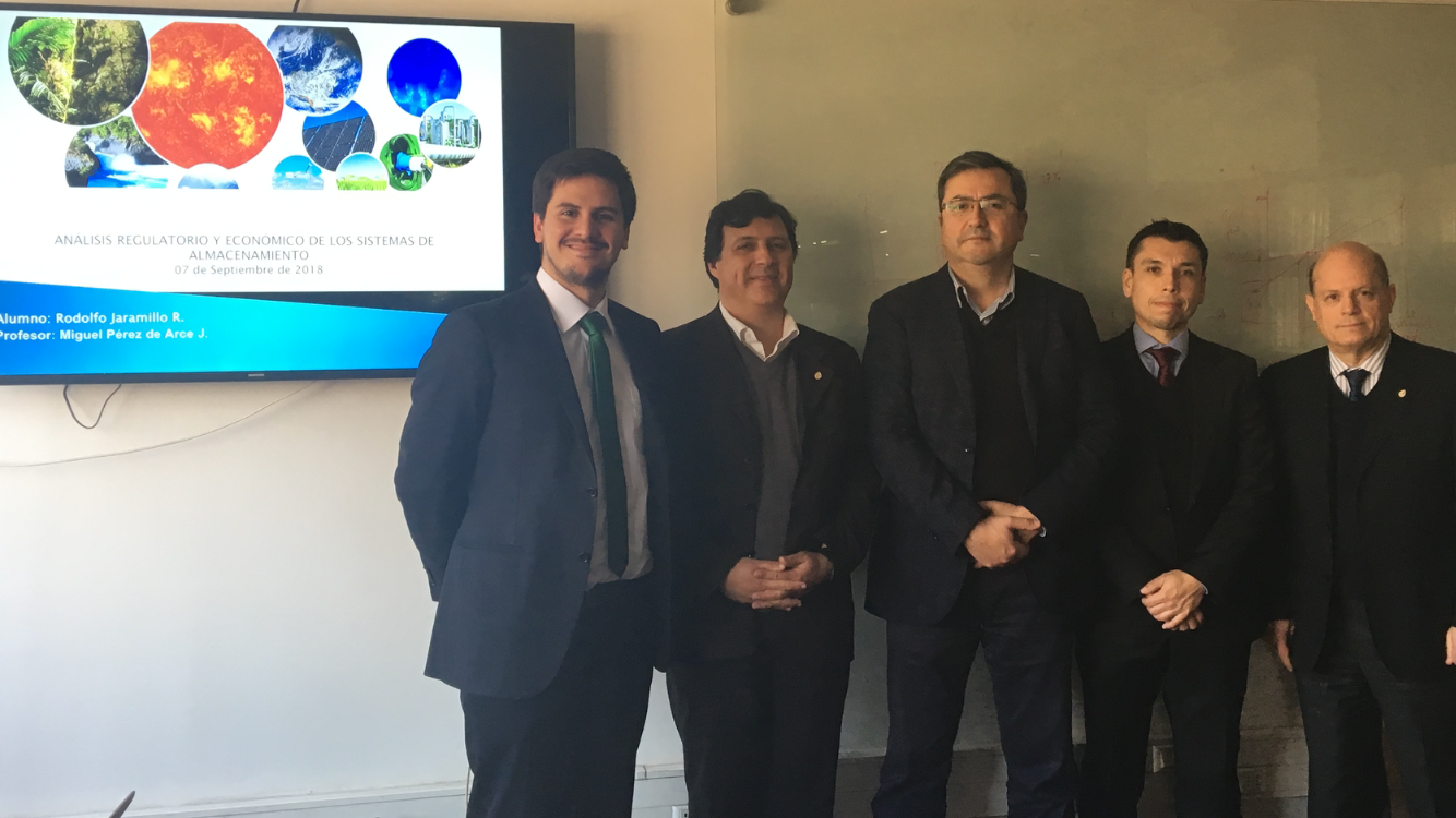 Rodolfo Jaramillo Rivera se convierte en nuevo graduado del Magíster en Ingeniería de la Energía de la Pontificia Universidad Católica de Chile.