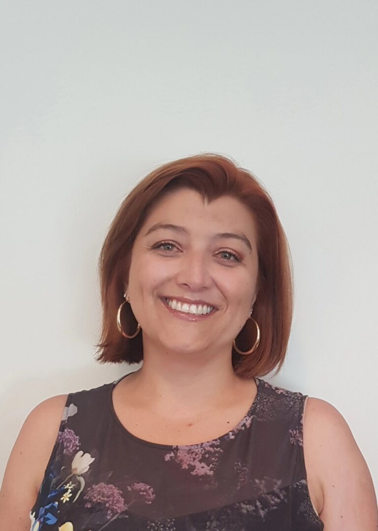 Graduada Carla Tapia -Generación 2015- Senior Piping Engineer y Jefe de proyectos en Golder Associates.