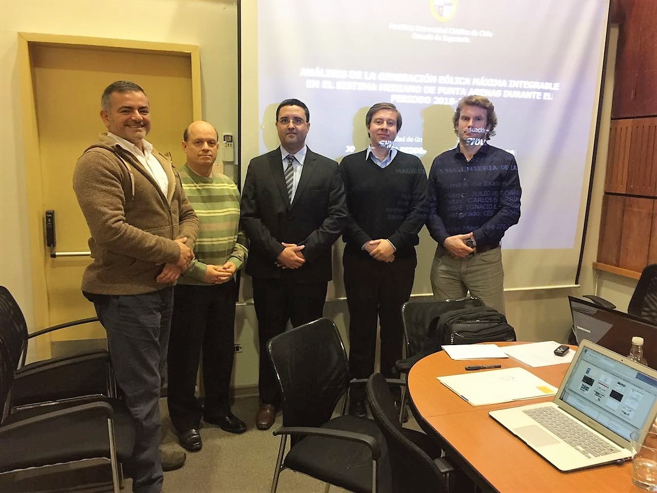 Con el Tema: Análisis de la Integración de Generación Eólica en el Sistema Mediano de Punta Arenas durante el periodo 2018-2032; Joshwa Samsing aprobó satisfactoriamente su Actividad de Graduación.